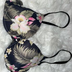Victoria’s Secret bra